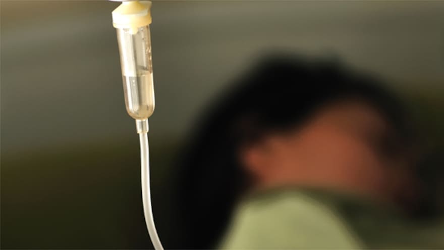 Expertos de Harvard advierten sobre aumento de cáncer en menores de 50 años