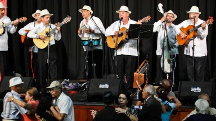 Barranquilla se engalana con el Festival de Bolero