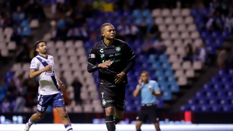Harold Preciado marca doblete en triunfo de Santos Laguna sobre el Puebla