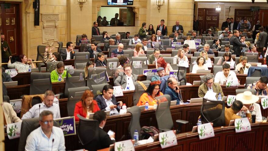 Cannabis de uso adulto pasará a tercer detabe en el Senado