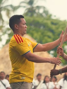 Michel Torres presenta el videoclip de ‘El Tic Tac de mi Selección’ desde el resguardo sagrado Arhuaco Katunsama