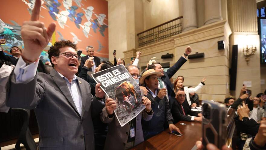 Petro sancionará este lunes la ley que prohíbe corridas de toros en el país