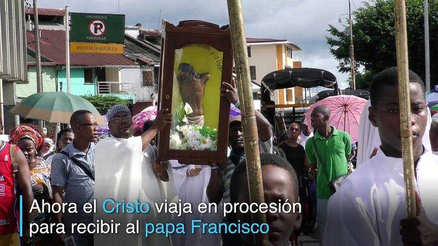 Cristo de Bojayá recorre Colombia para recibir al papa Francisco