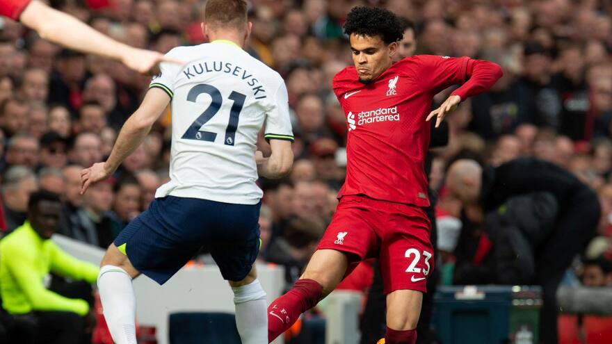 Luis Díaz recibió un pisotón que generó susto e hizo pensar lo peor en el partido Liverpool-Tottenham