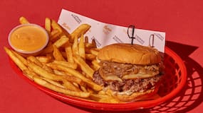 El pan de hamburguesa más famoso de Estados Unidos llega pronto a Barranquilla con Topping Burgers