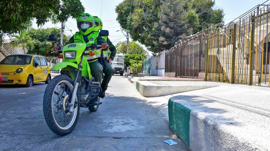 Vecinos que no bajan la frente ante el crimen