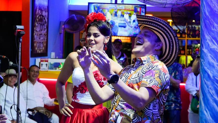 Reyes del Carnaval de la 44 reciben reconocimiento cultural en La Troja
