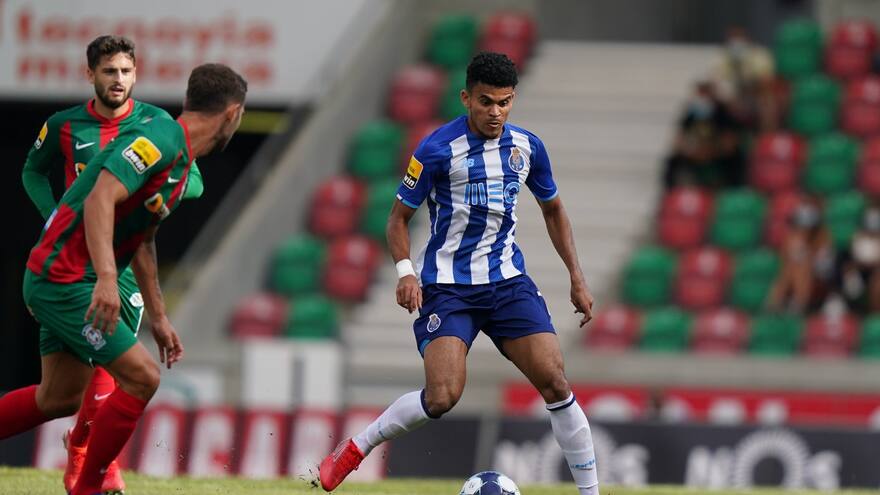 Luis Díaz anotó un gol confuso en Portugal