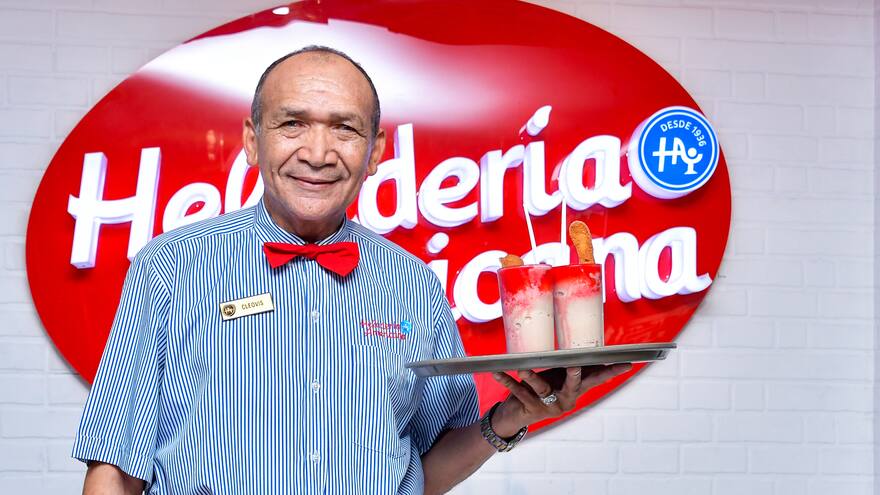 Cleovis Padilla, 41 años sirviendo sonrisas con sabor a frozo malt