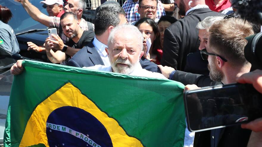 Partido de Lula pide el arresto del director de Policía por obstruir votación