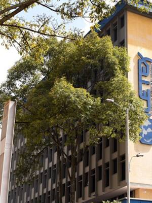 Ni la educación pública, ni la privada