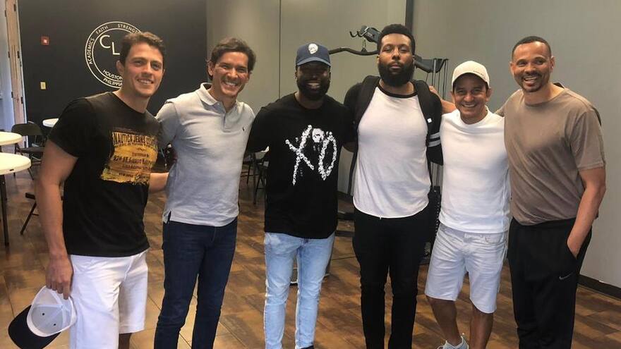 El emotivo mensaje de Michael Sneed tras el asesinato de Xavier Roberson