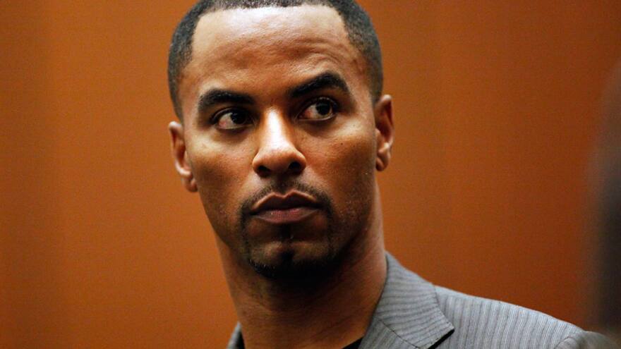 Condenan a exjugador de fútbol americano, a 20 años de prisión por violación