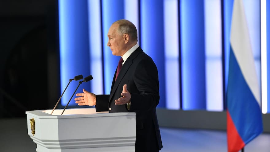 Vladímir Putin anuncia que Rusia suspende último tratado de desarme nuclear con EE. UU.