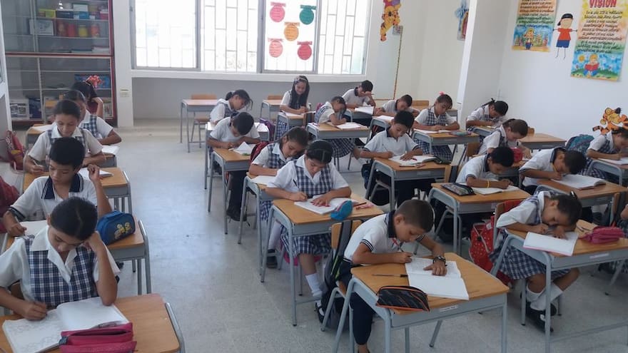 Sucre alcanza un 78 % en la matrícula oficial de estudiantes