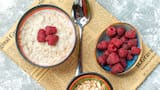 Cinco recetas de “avena trasnochada” fáciles y saludables para variar el desayuno