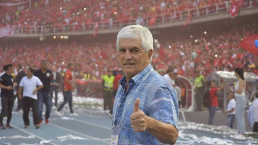 Julio Comesaña: la historia detrás de su camisa de la suerte