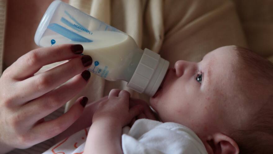 ¿Cómo detectar la alergia a la proteína de la leche en los niños?