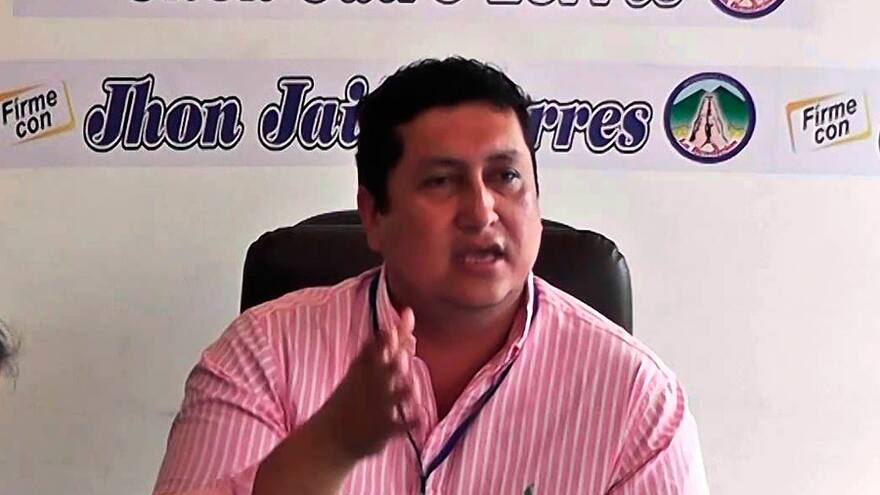 45 meses de prisión al polémico alcalde 'John Calzones'