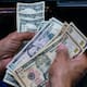 El dólar en Colombia abre en $3.562; cae $10 frente a la tasa de referencia vigente