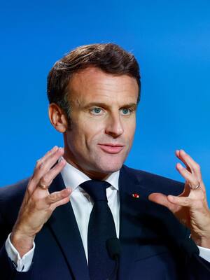 La puesta en escena de Macron | Columna de Katherine Diartt Pombo