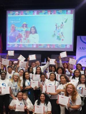 Es con ellas, es con ellos: aires de energías que transforman