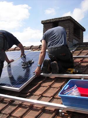 ¿Todos podemos instalar paneles solares? | Columna de Amat Zuluaga