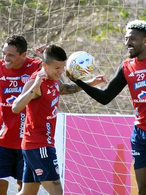 Junior y las alegrías | Columna de Hugo Illera Jiménez