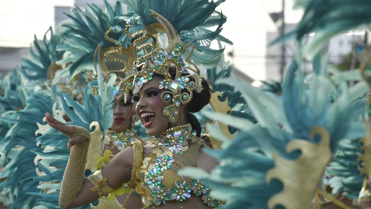 ¡Así se vive la guacherna 2025 en la carrera 44!