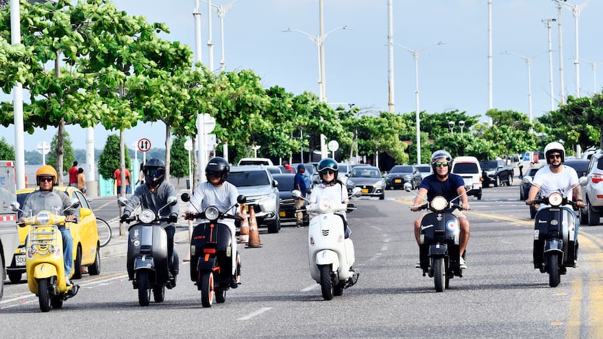 Moteros que marcan diferencia por su solidaridad sobre ruedas