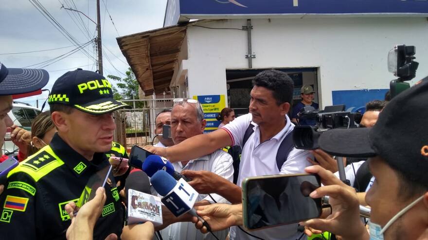 Director de la Policía llega a Sucre a condecorar a unos uniformados