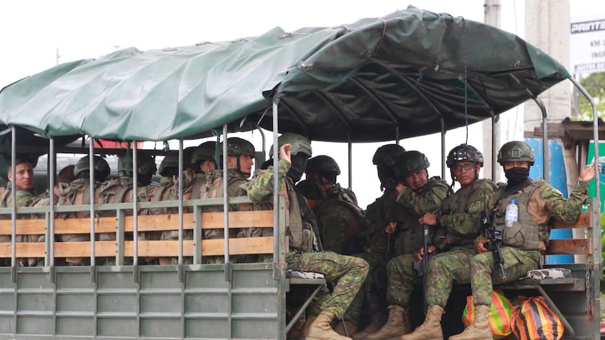 Más de mil detenidos en Ecuador tras seis días de 'conflicto armado interno'