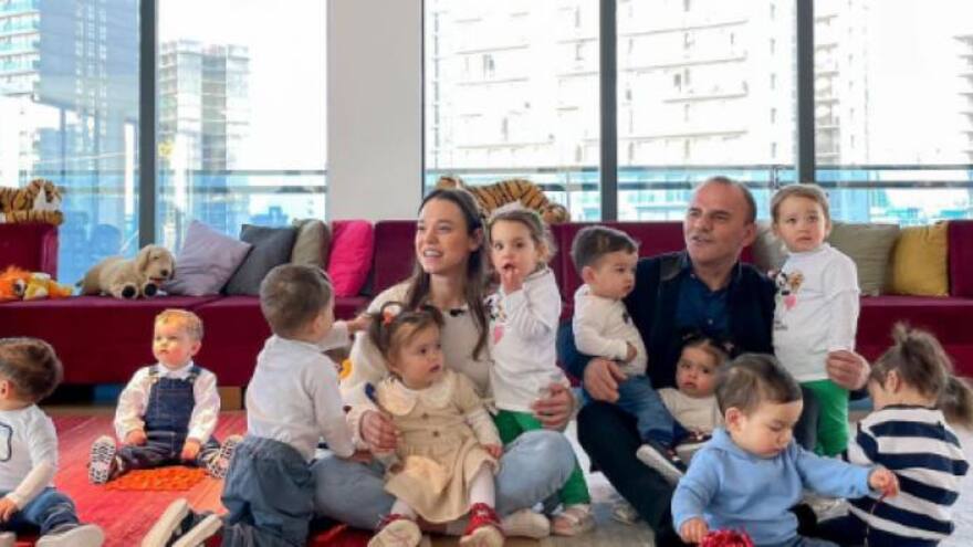 Ella es Christina Osturk, la joven de 22 años que tiene 26 hijos y sueña con superar los 100