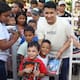 Jorge Celedón lleva los aguinaldos a sus paisanos en Villanueva