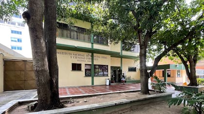 Hombre muere apuñalado durante riña en el barrio El Bosque