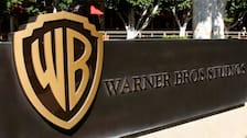Accionistas de Warner Bros. prevén una “guerra de ofertas” por la compañía, según WSJ