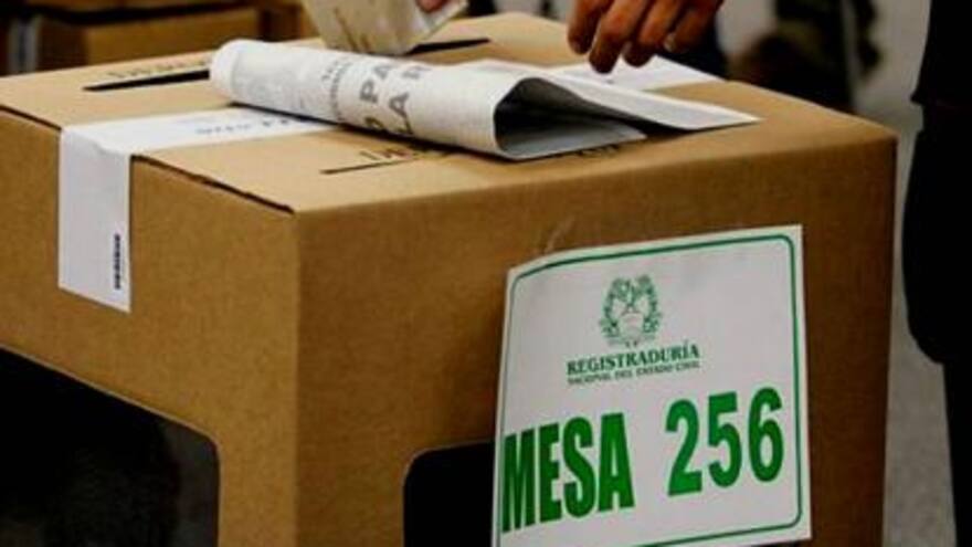 Aplazan proyecto para que jóvenes voten desde los 16