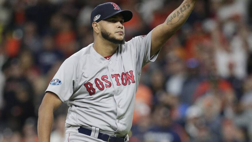 Venezolano Rodríguez, de Medias Rojas, domina nuevamente a los Orioles