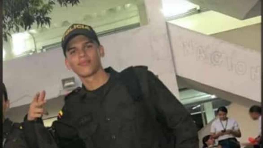 Bajo pronóstico reservado auxiliar de la Policía que se disparó en la cabeza
