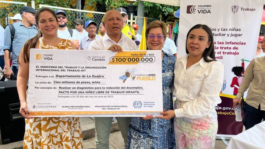 369.383 menores de edad trabajan en Colombia: Mintrabajo en La Guajira