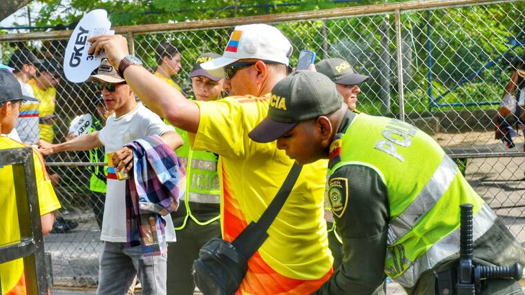 Ambiente por el partido Colombia Vs. Bolivia