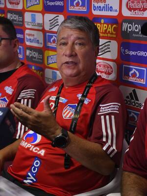 Columna de Hugo Illera Jiménez: Pelotas y letras | Junior, ¿por qué ‘Bolillo’?