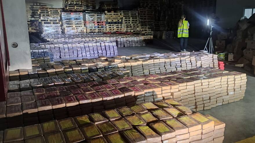 Incautan el cargamento de cocaína más grande de la historia de España: procedía de Colombia, a través de Ecuador