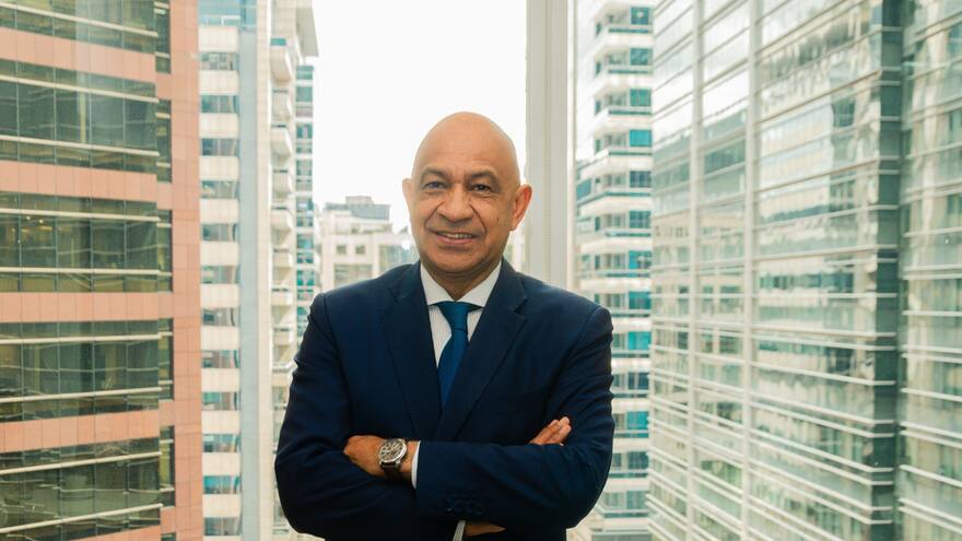 Creg defiende experiencia de Prías tras fallo que tumba su nombramiento