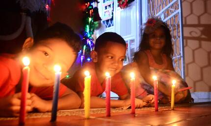 ¿Qué significan los colores de las velas en el Día de las Velitas?