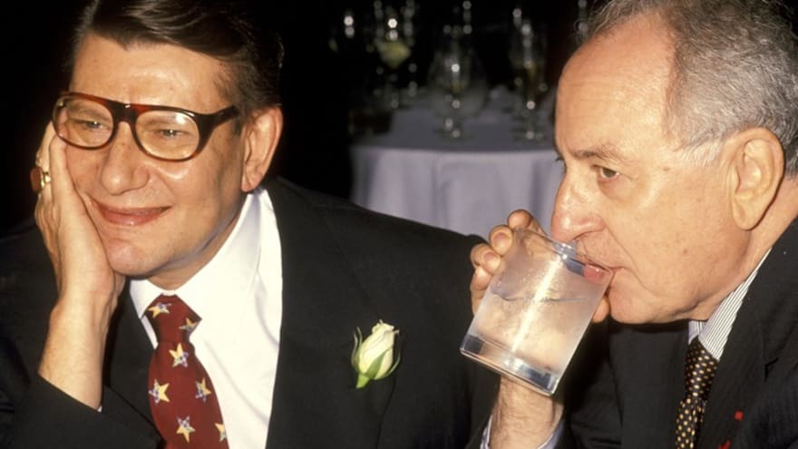 Ex pareja del fallecido diseñador Yves Saint Laurent, se casó los 86 años