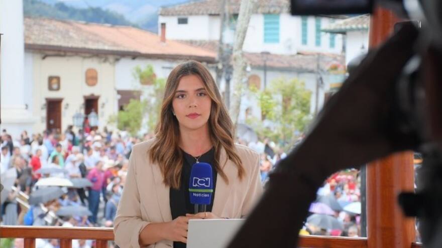 Isabella Atehortúa, presentadora de Noticias RCN, reveló que tiene un trastorno obsesivo-compulsivo