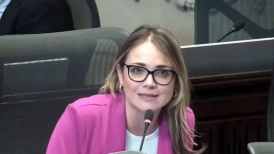 Petro solo ha adjudicado el 0,03% de tierras de la meta, advierten desde Cambio Radical