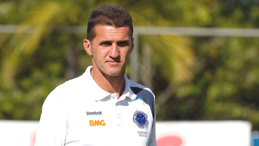 El Chapecoense oficializó su nuevo técnico: Vagner Mancini