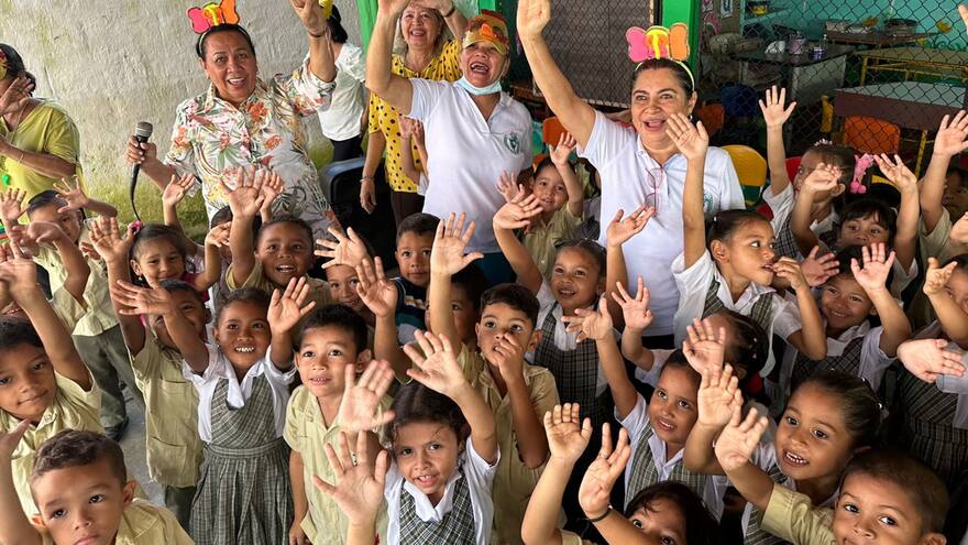 Los 213 mil estudiantes del sector oficial de Córdoba ya están en las aulas